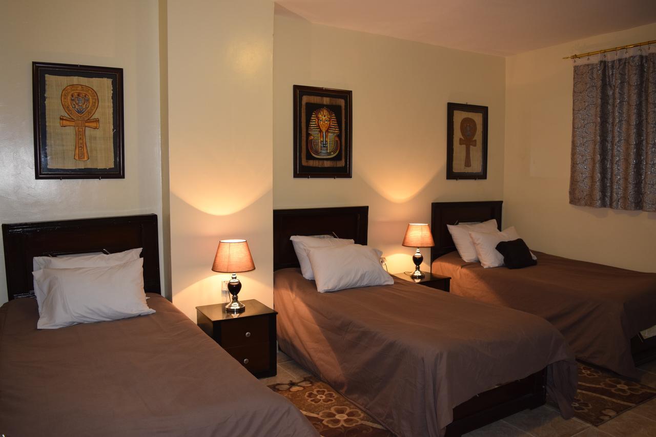 Pyramids Overlook Inn Kafrat al Jabal Екстер'єр фото