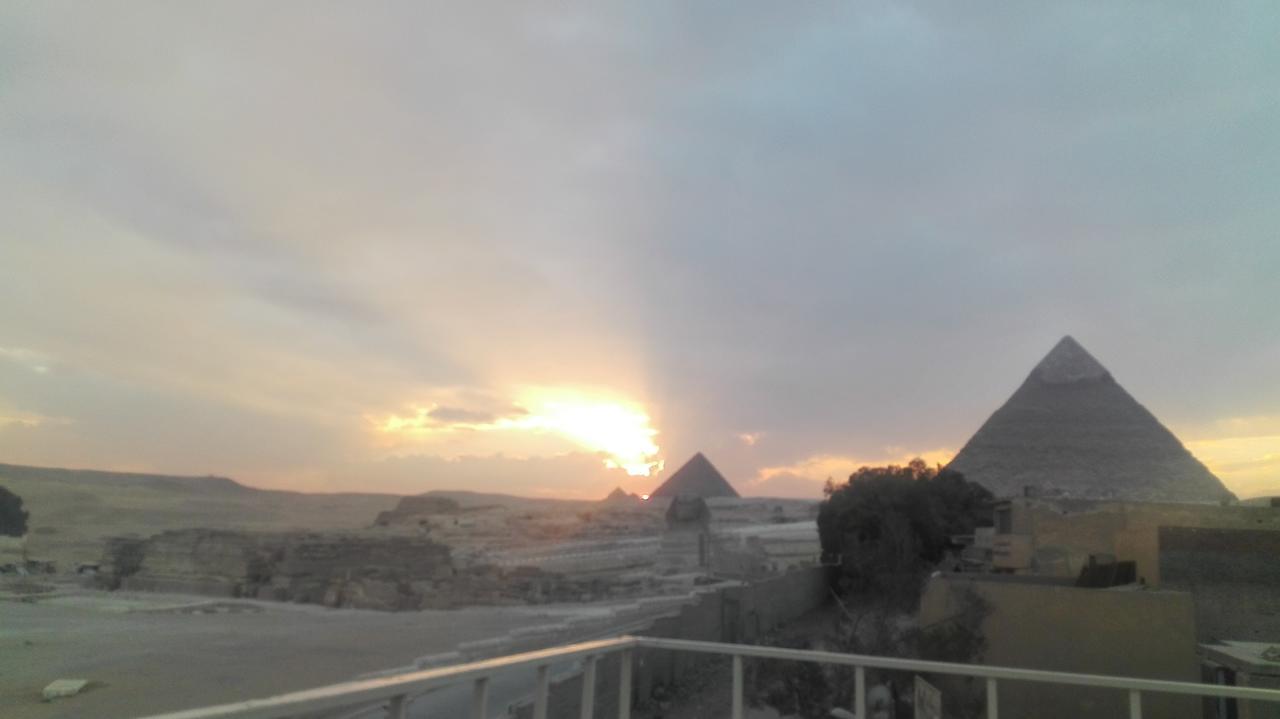 Pyramids Overlook Inn Kafrat al Jabal Екстер'єр фото
