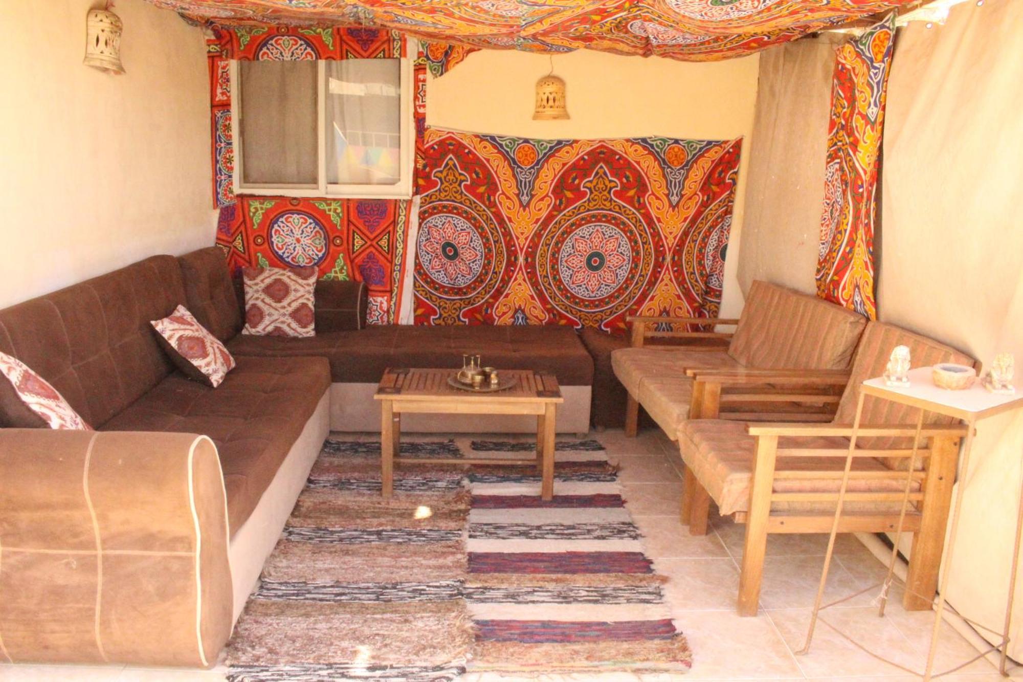 Pyramids Overlook Inn Kafrat al Jabal Екстер'єр фото