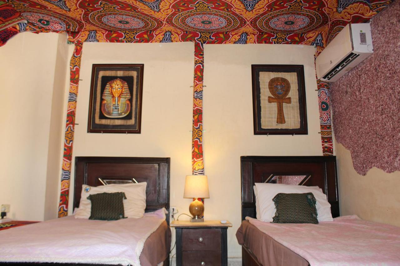 Pyramids Overlook Inn Kafrat al Jabal Екстер'єр фото